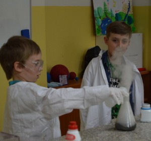 Mladý vedátor - Veda v akcii (Workshop pre ZŠ) - 10 | Krúžky v škole